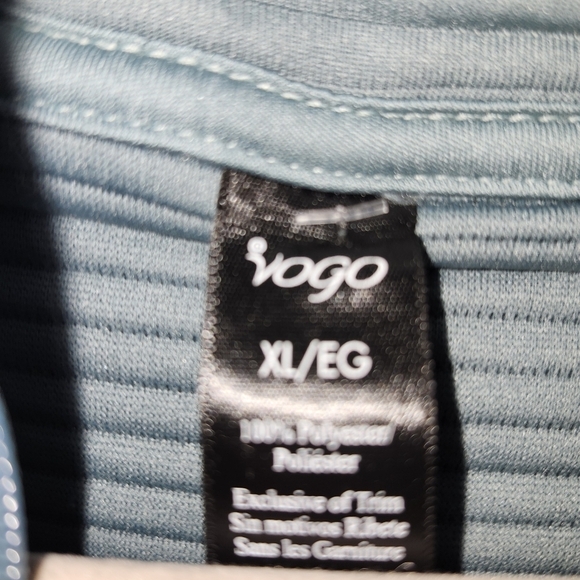 NWT Women Blue lightweight spandex jacket. - Picture 3 of 4